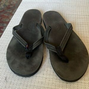 Rainbow chocolate brown strappy sandal. size L